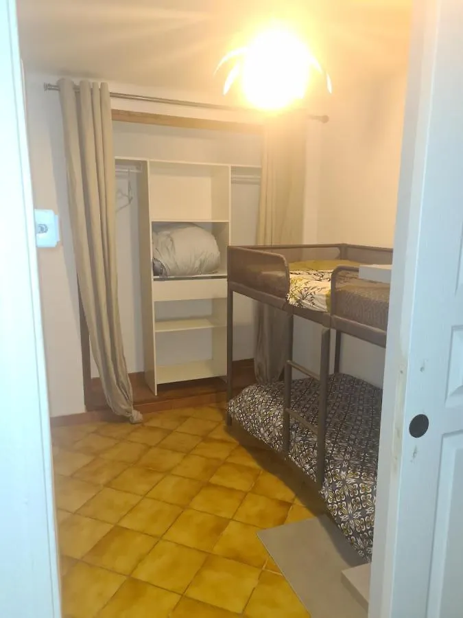 Hotel La Picarde à La Seyne-sur-Mer 0*,